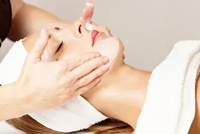 Facial Massage with Hydration Mask