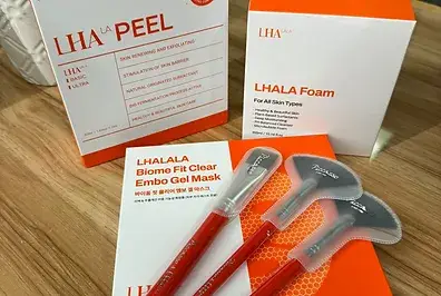 LHAla Peel + Facial
